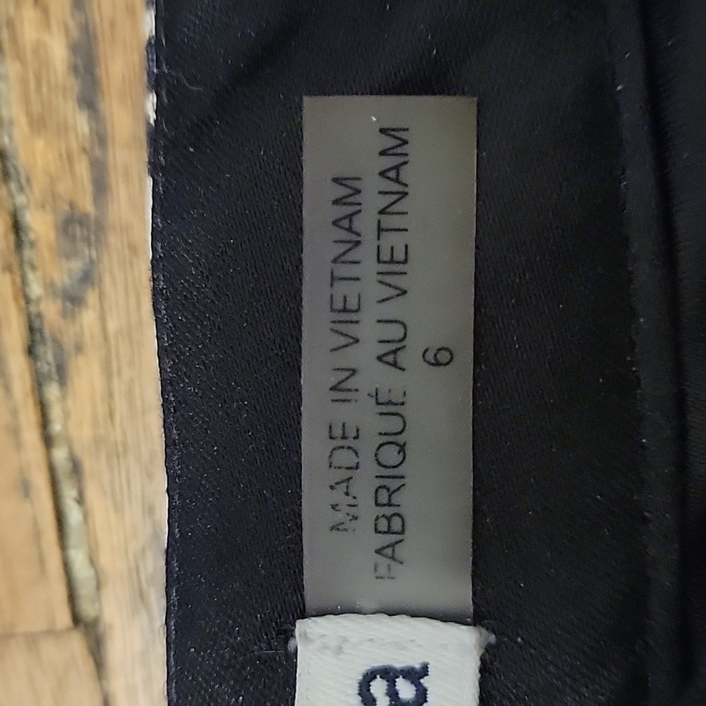 Alice + Olivia flirty skirt - Picture 9 of 11